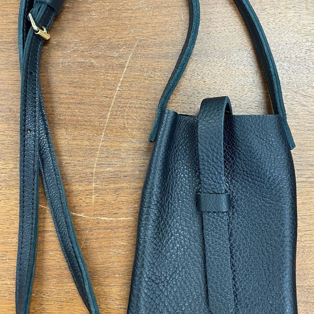 Jesse & Co Cellphone Crossbody Bag